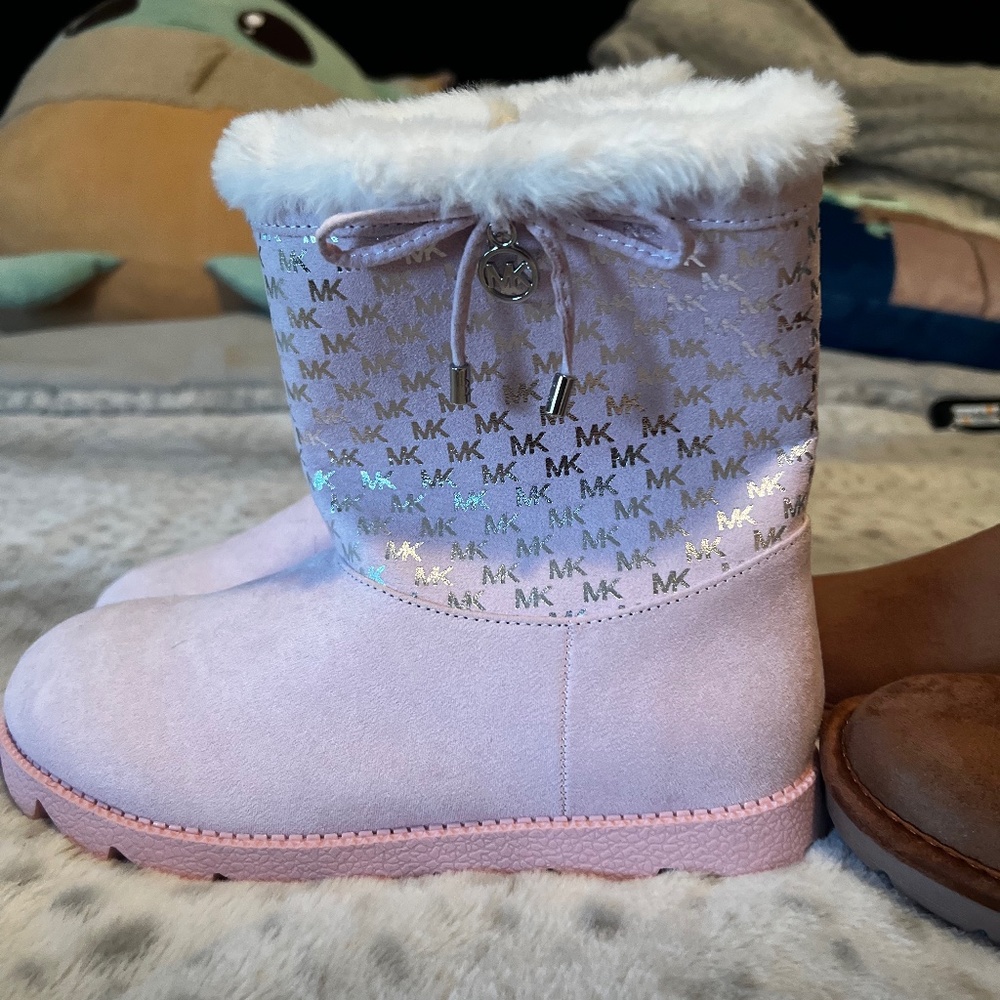 Size 4 Johana tinsel boots